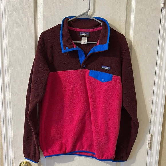 Patagonia Tops - Patagonia Women’s Snap Fleece Synchilla Medium Pullover Pink Maroon Blue Trim